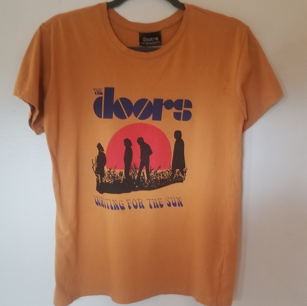 NWOT The Doors Band Tee